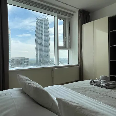 Sag Panorama Apartment 3 Rooms 19Th Floor Great View Free Parking