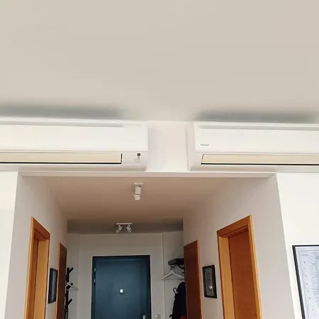 Sag Panorama Apartment 3 Rooms 19Th Floor Great View Free Parking ברטיסלאבה