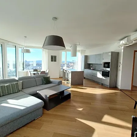 Sag Panorama 3 19th Floor Great View Free Parking